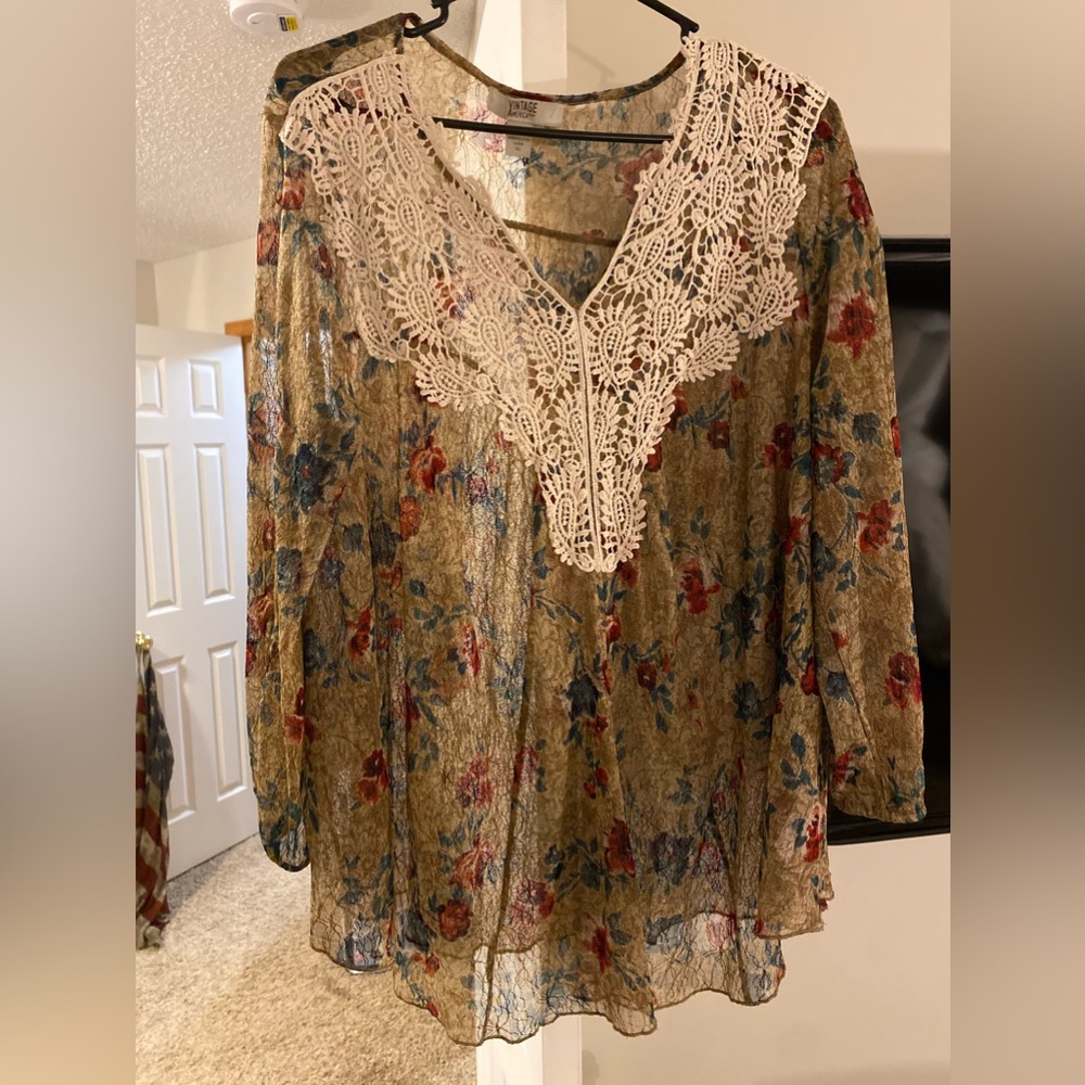 Flowy top